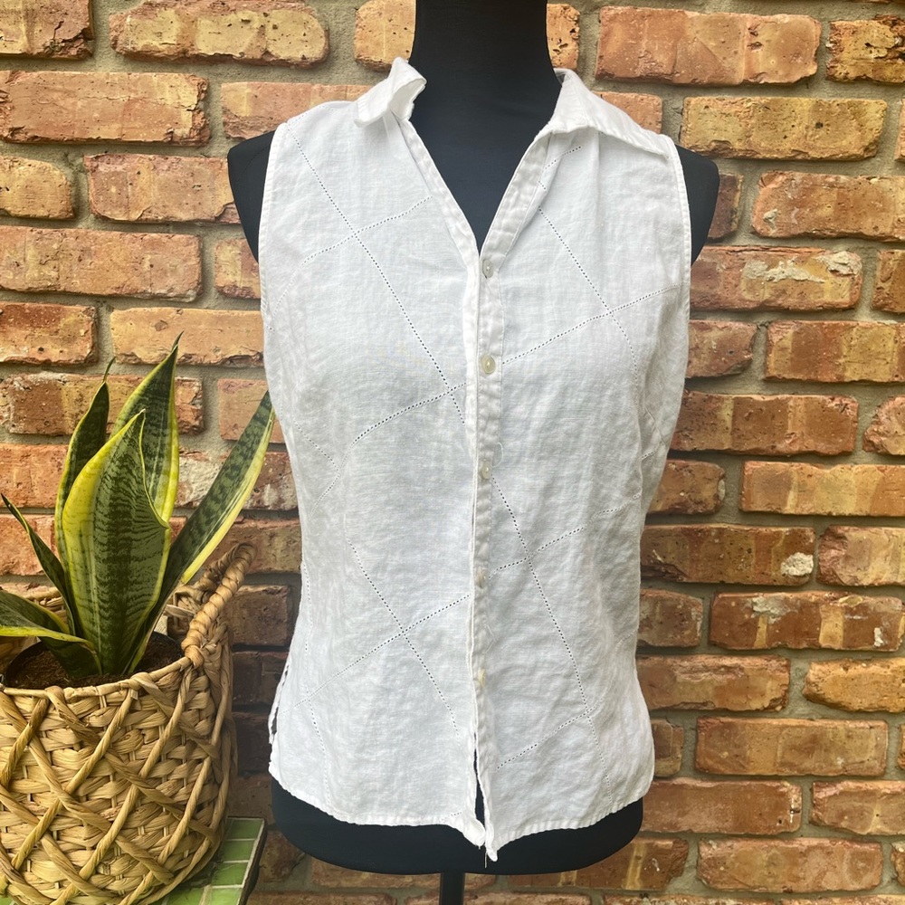 RICHARD MALCOLM IRISH LINEN SMALL WHITE SLEEVELESS BUTTON DOWN SUMMER SPRING TOP